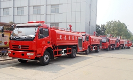 东风国五6.8吨消防洒水车