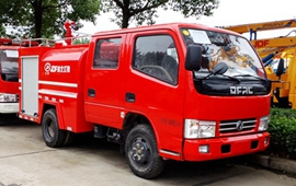 国五东风双排1.5吨消防洒水车