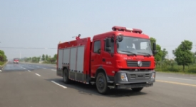 国五东风7吨水罐消防车